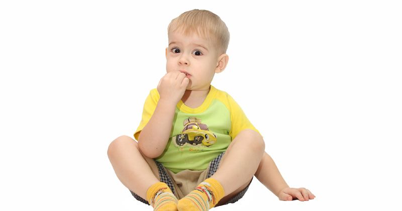 Kako odvojiti dijete od glodanja noktiju? 